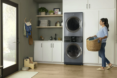 Lavadora y secadora eléctrica de una sola unidad Laundry Tower™ Serie 600